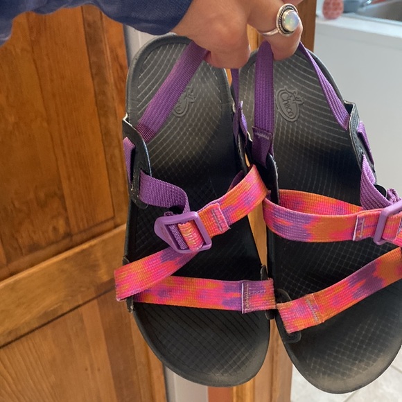 Chaco low down sandals EUC - Picture 4 of 4